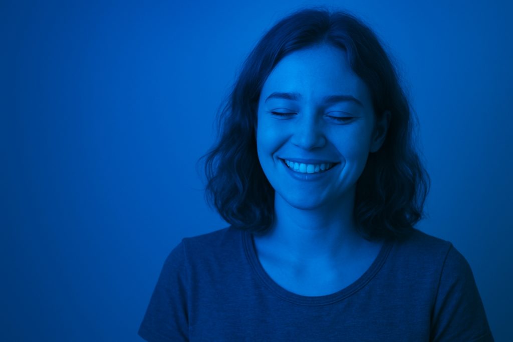 How blue light shapes the way we think about ourselves